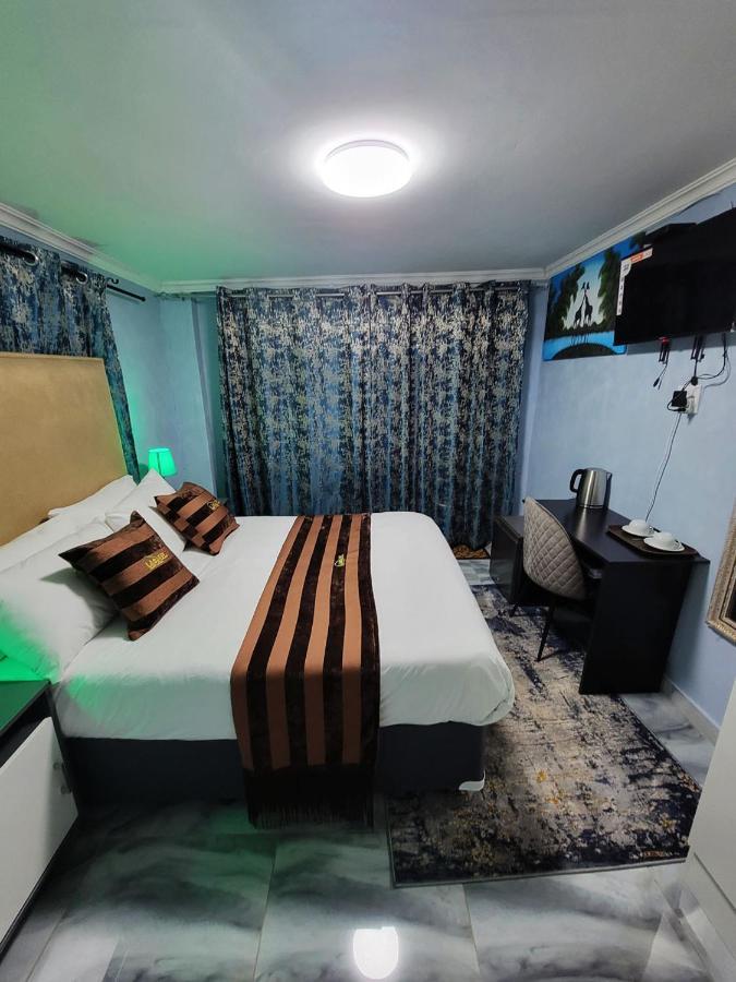 La-Nuel Guest Lodge Boksburg Extérieur photo