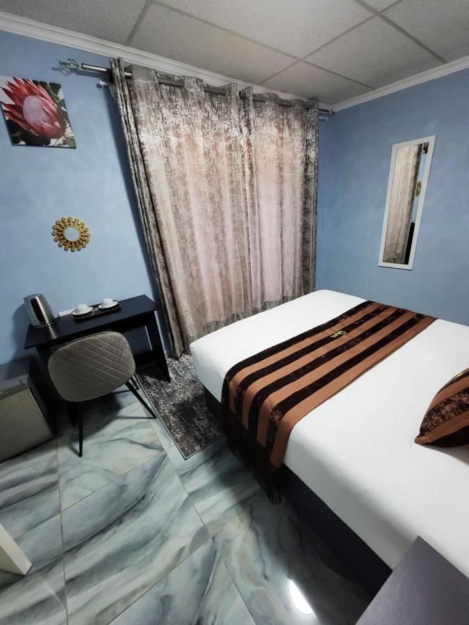 La-Nuel Guest Lodge Boksburg Extérieur photo