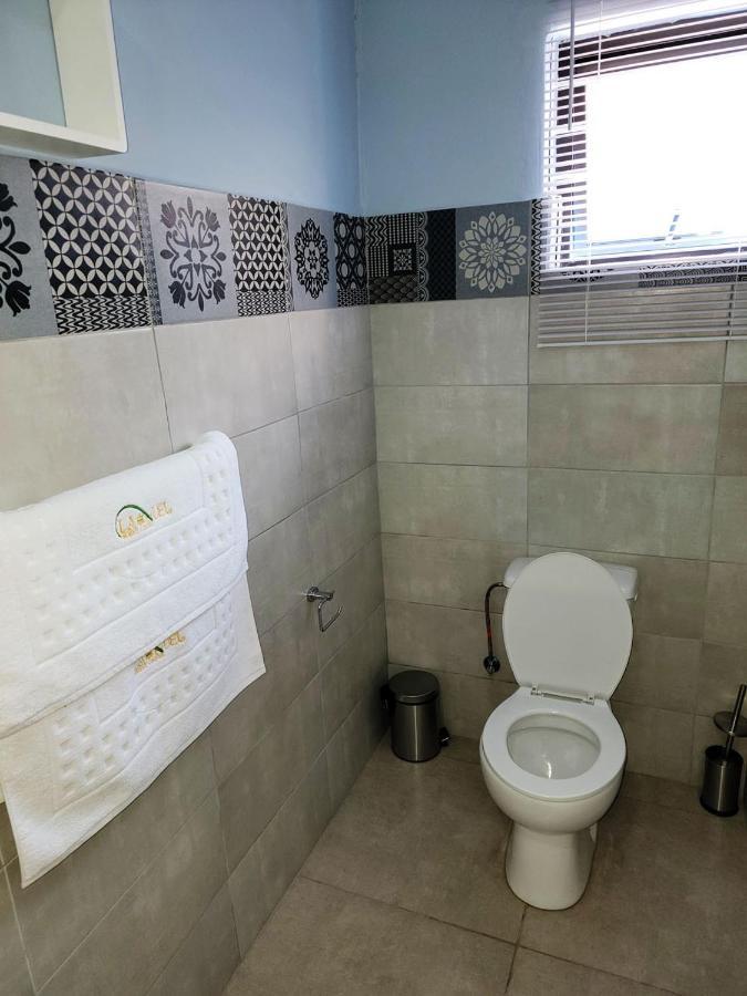 La-Nuel Guest Lodge Boksburg Extérieur photo