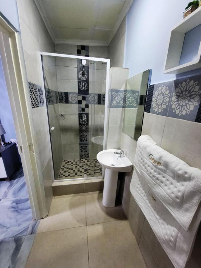 La-Nuel Guest Lodge Boksburg Extérieur photo