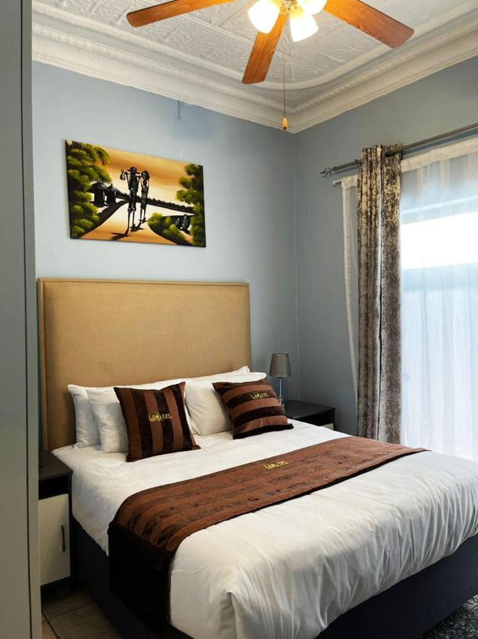 La-Nuel Guest Lodge Boksburg Extérieur photo