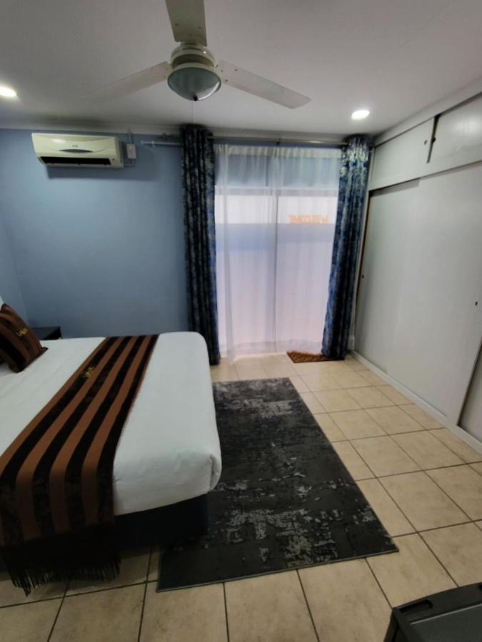 La-Nuel Guest Lodge Boksburg Extérieur photo
