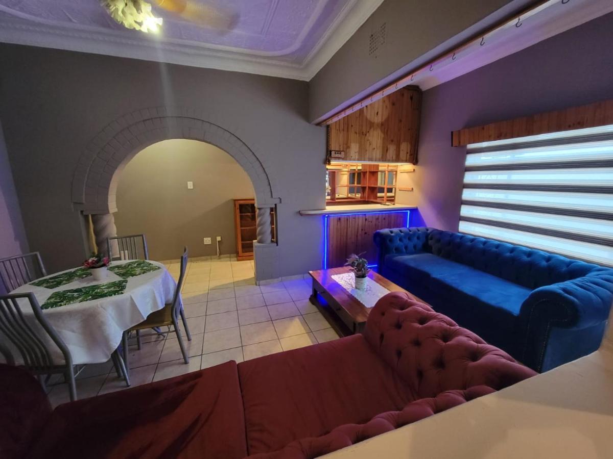 La-Nuel Guest Lodge Boksburg Extérieur photo