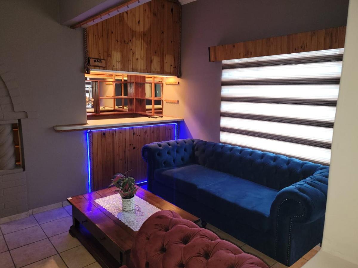 La-Nuel Guest Lodge Boksburg Extérieur photo