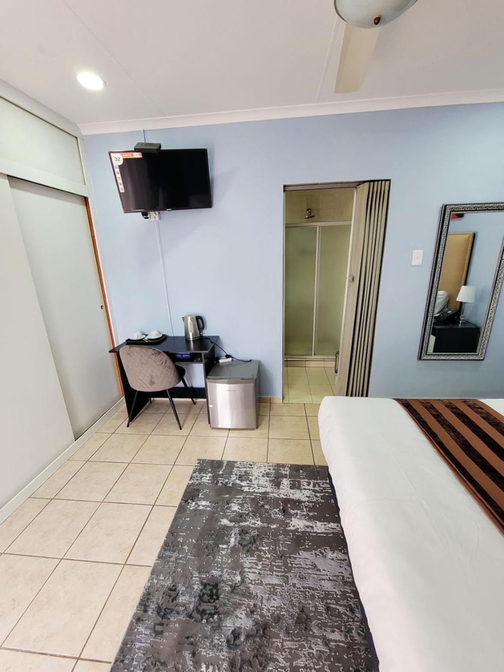 La-Nuel Guest Lodge Boksburg Extérieur photo