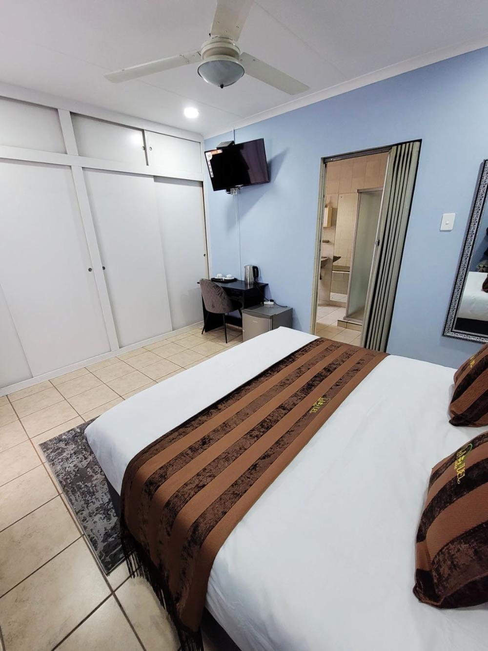 La-Nuel Guest Lodge Boksburg Extérieur photo