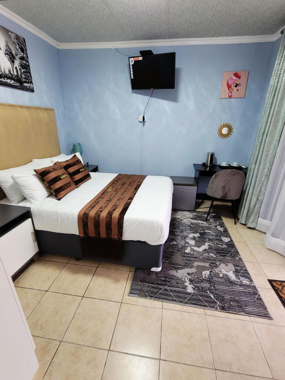 La-Nuel Guest Lodge Boksburg Extérieur photo
